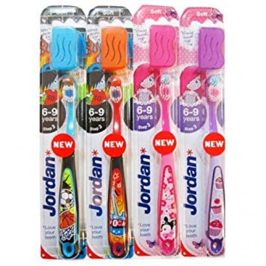 Jordan Children's Toothbrush Jordan Step 3 (6-9 years) Soft Brush with a Cap for Travel - باللون الاحمر