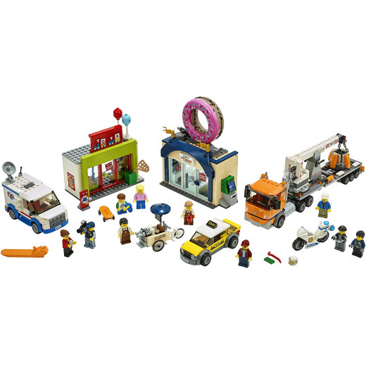 LEGO City: Donut shop opening