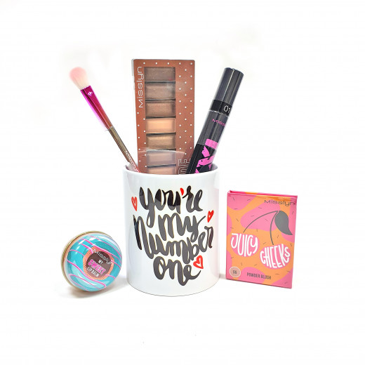 Misslyn Gift, Package Number 1 of Makeup with Beautiful Mug