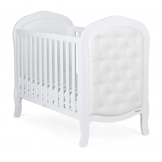 Trama Baby Luxury Cot Bed With Luxury Chesterfield Style Upholstery