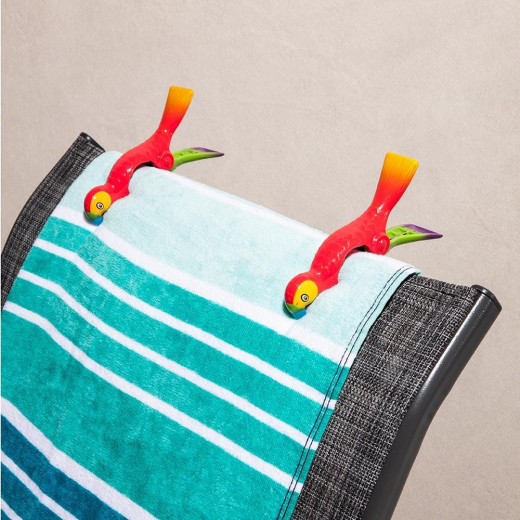 O2COOL Boca Clips Beach Towel Holders - Parrot