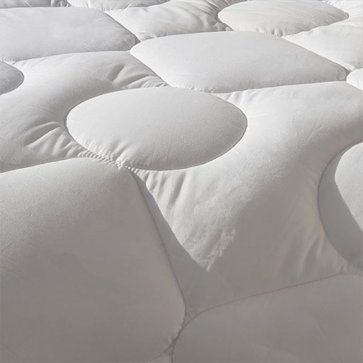 Nova home microfiber comforter, white color, queen size