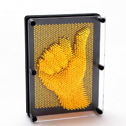 كاي تويز - لعبة استنساخ شكل اليد على قاعدة دبابيس بلاستيكية ثلاثية الأبعاد - أصفر